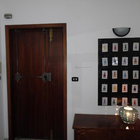 B&B Via Vinci Potenza Bagian luar foto